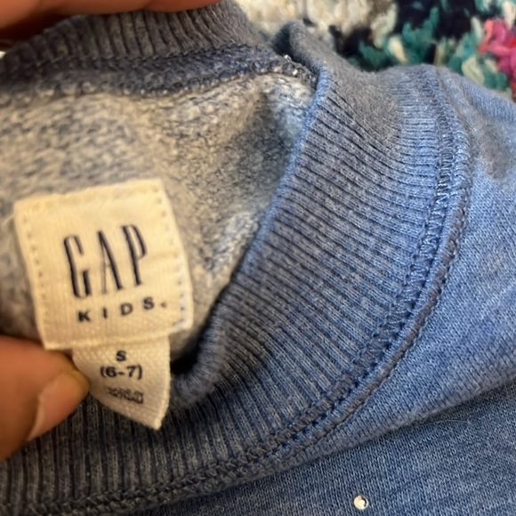 Gap Kids flare sleeve unicorn sweater sz S (6-7) - Picture 3 of 4